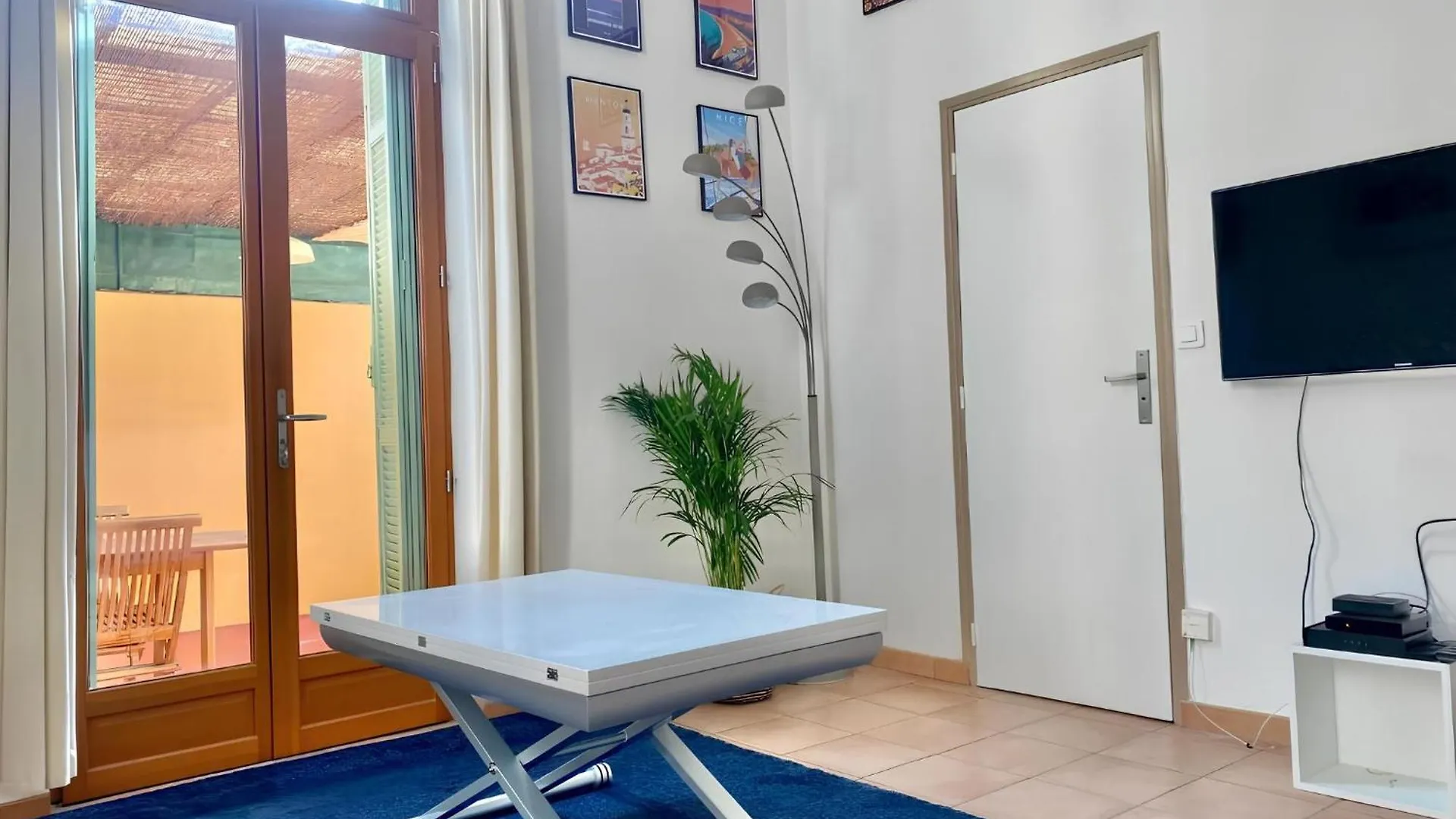 Appartement Terrasse Centre, Menton 0*,